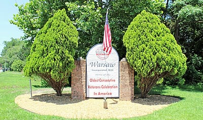 Photo of the town of Warsaw sign.