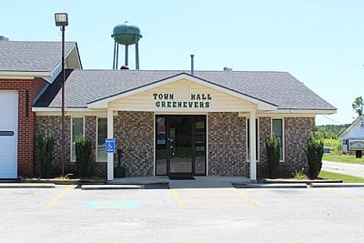 Photo of Greenevers town hall.