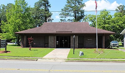 Photo of the Kenansville town hall.